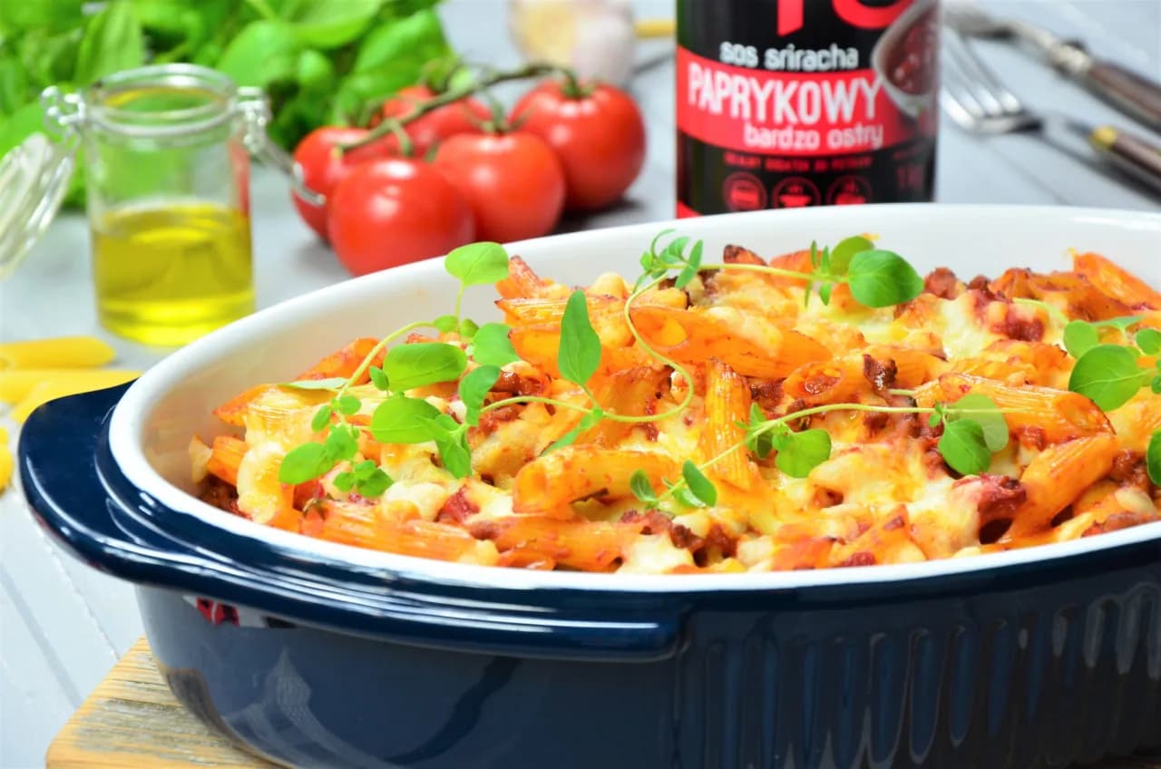 Makaron penne z sosem bolognese - łatwy przepis na pyszne danie